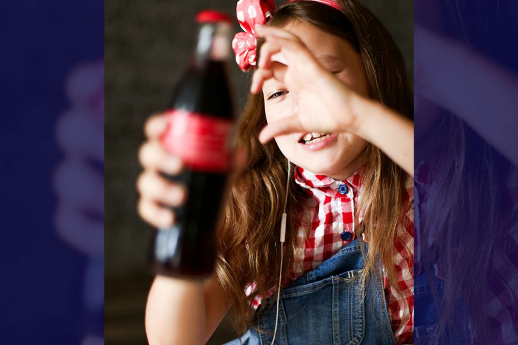 子供に炭酸飲料をたくさん飲ませてはいけません